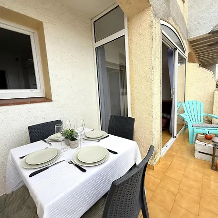 Manilla Akoya Consejeria, Vue Port Emporda Apartment Empuriabrava